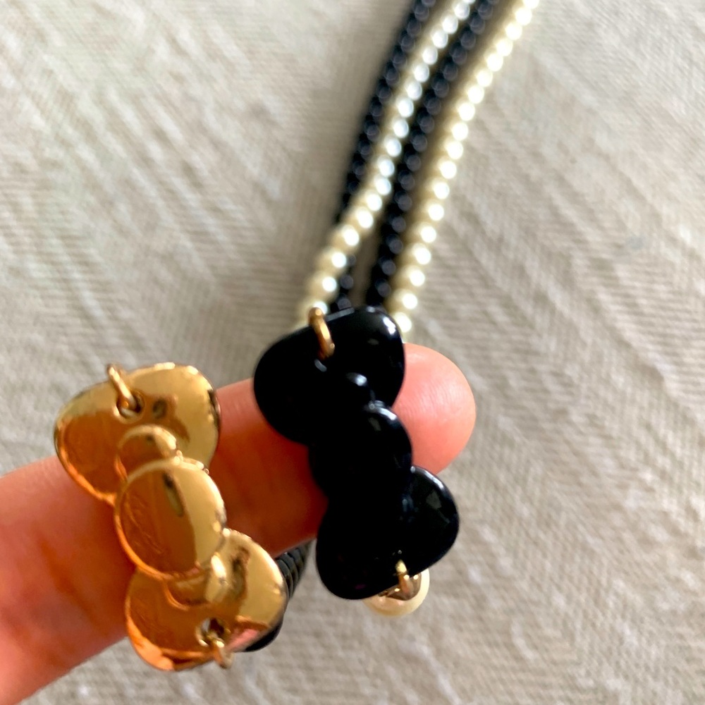 Hello Kitty black and white faux pearl necklace
